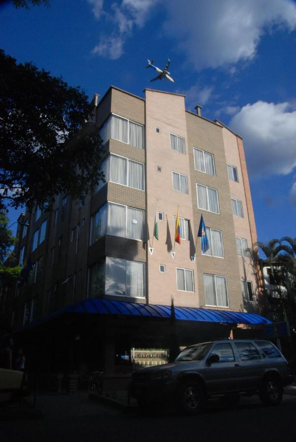 Aparta Montes Aparthotel